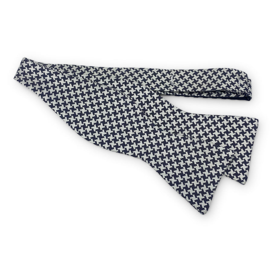 Gatsby Houndstooth: Bow Tie - Black